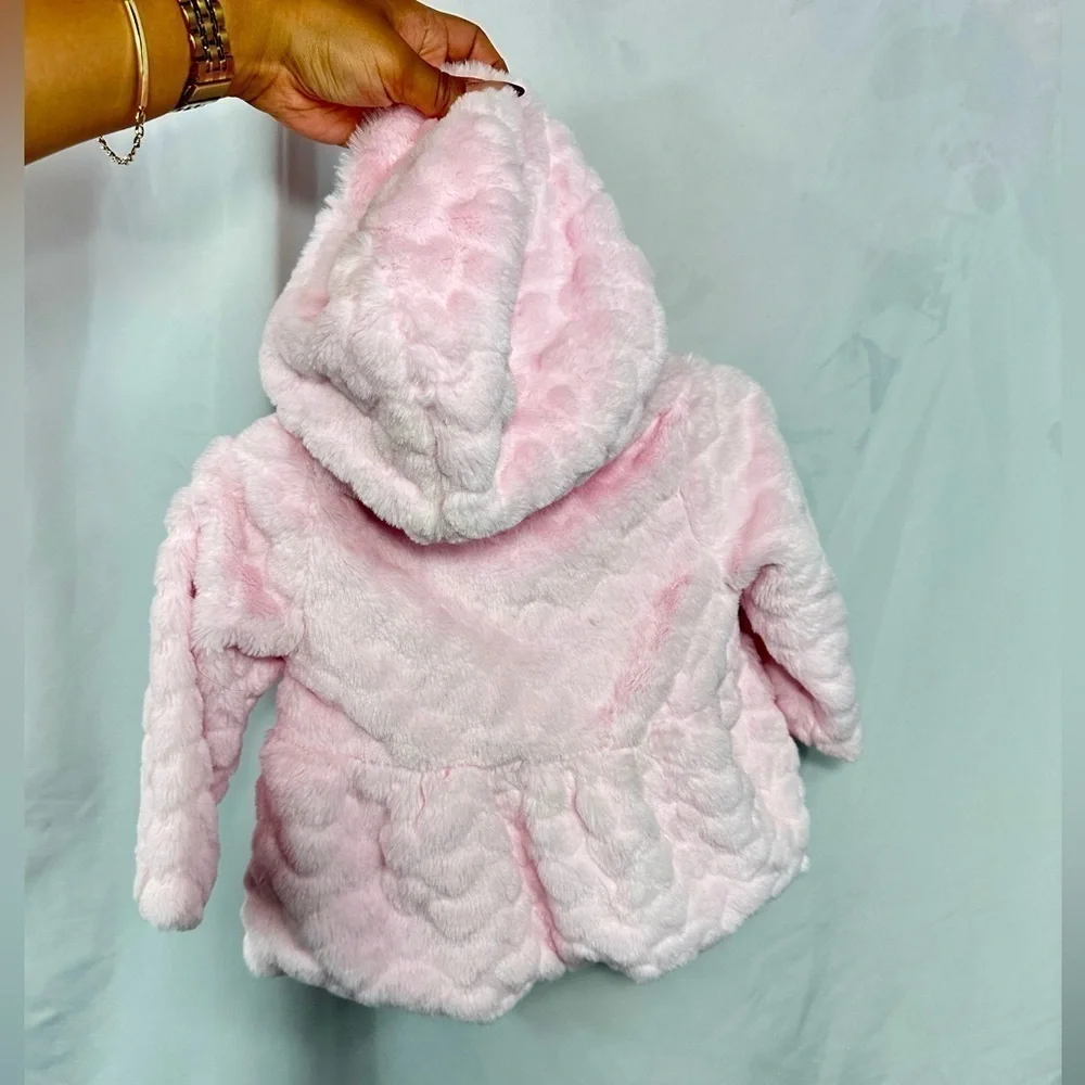 Wanderling baby pink faux fur heart print button up hooded jacket size 12M